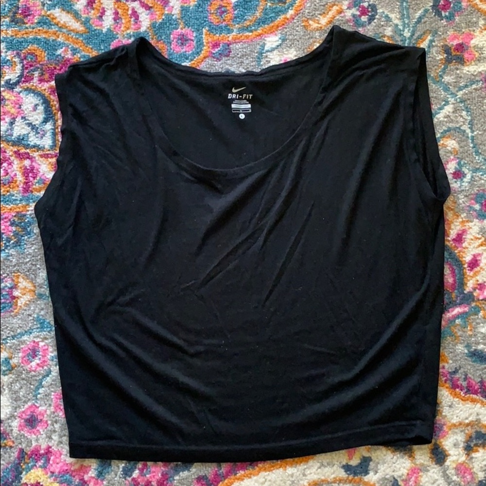 Nike top